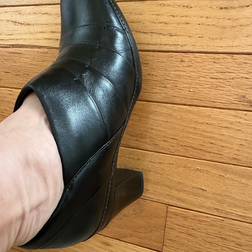 Clarks Elegant Black Heeled Boots